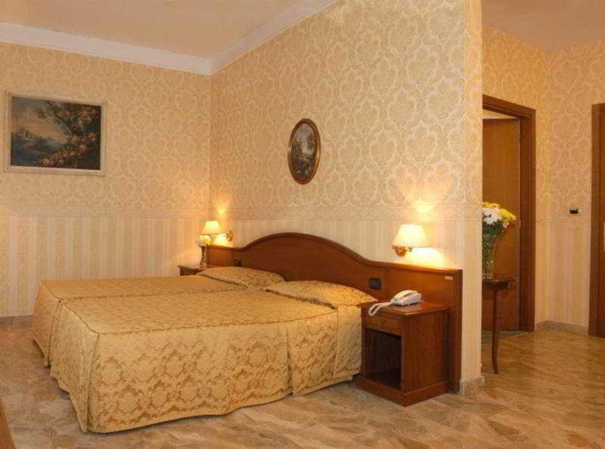 Hotel Orazia Roma Exterior foto